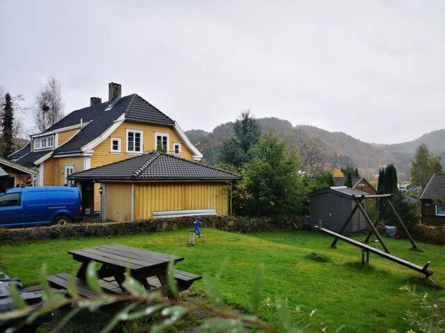 Wergelandshuset, egen leilighet 60 m2 Appartement Kristiansand Buitenkant foto